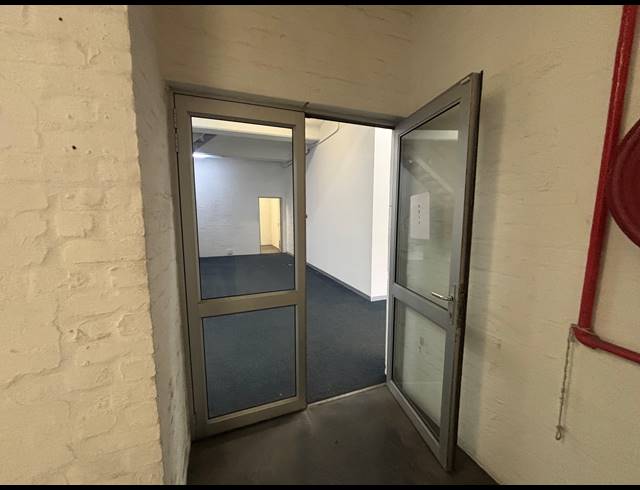 1,024M² OFFICE TO LET IN BELLVILLE SOUTH